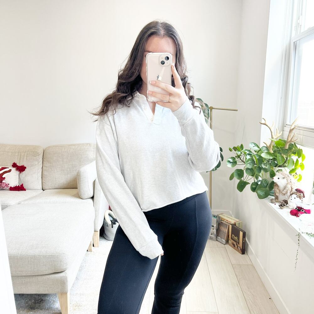 Brandy Melville Gray Cropped Sweater One Size